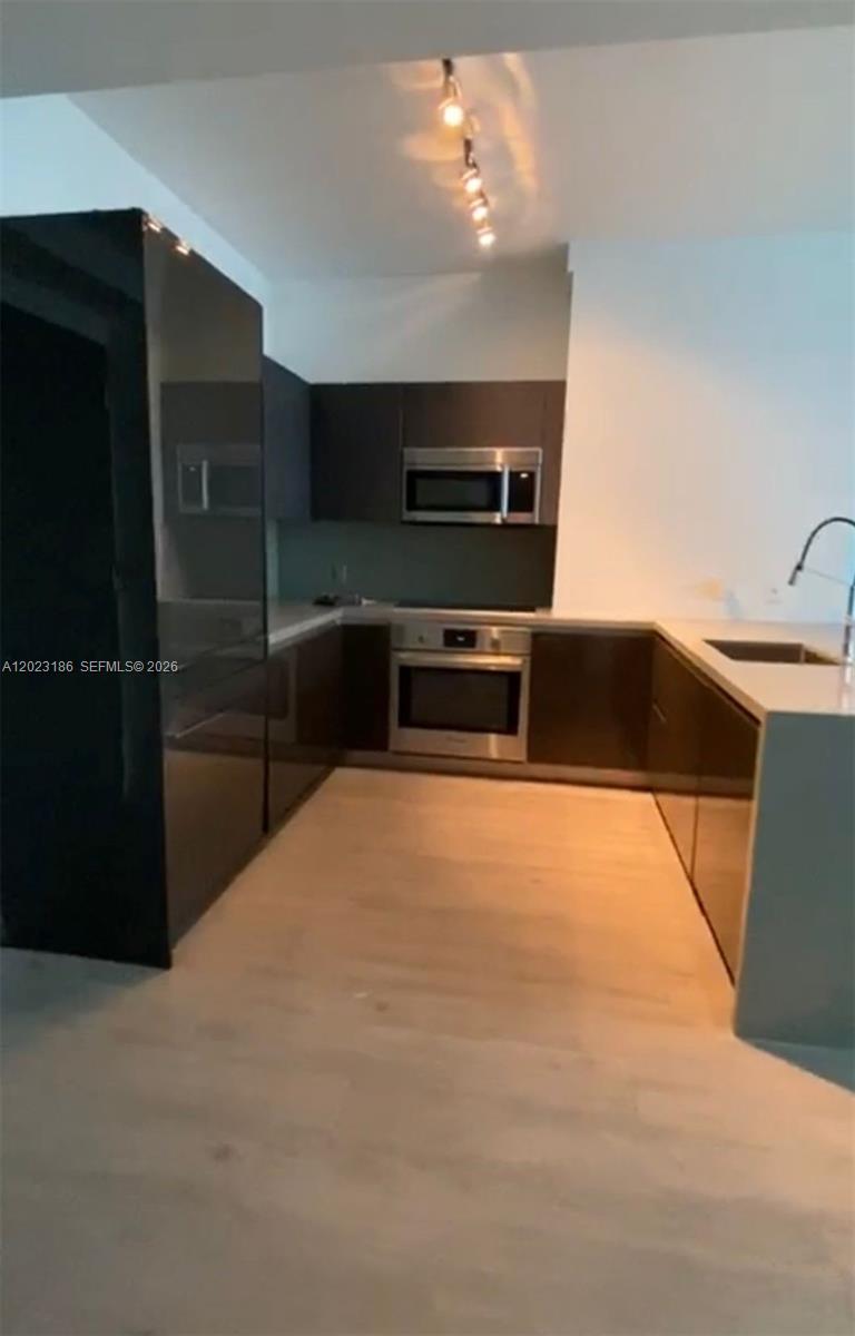 1080 Brickell Ave #2405, Miami FL 33131