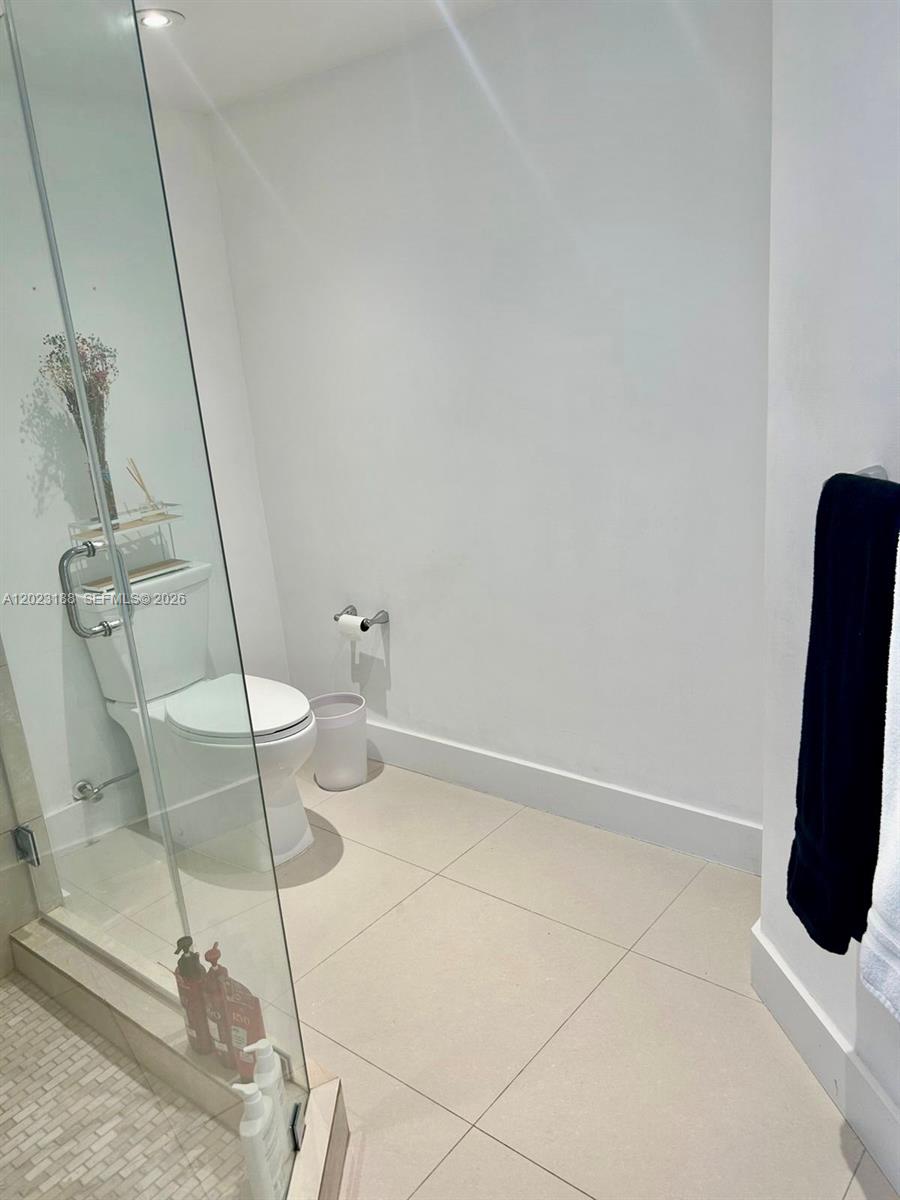 2451 Brickell Ave #16J, Miami FL 33129
