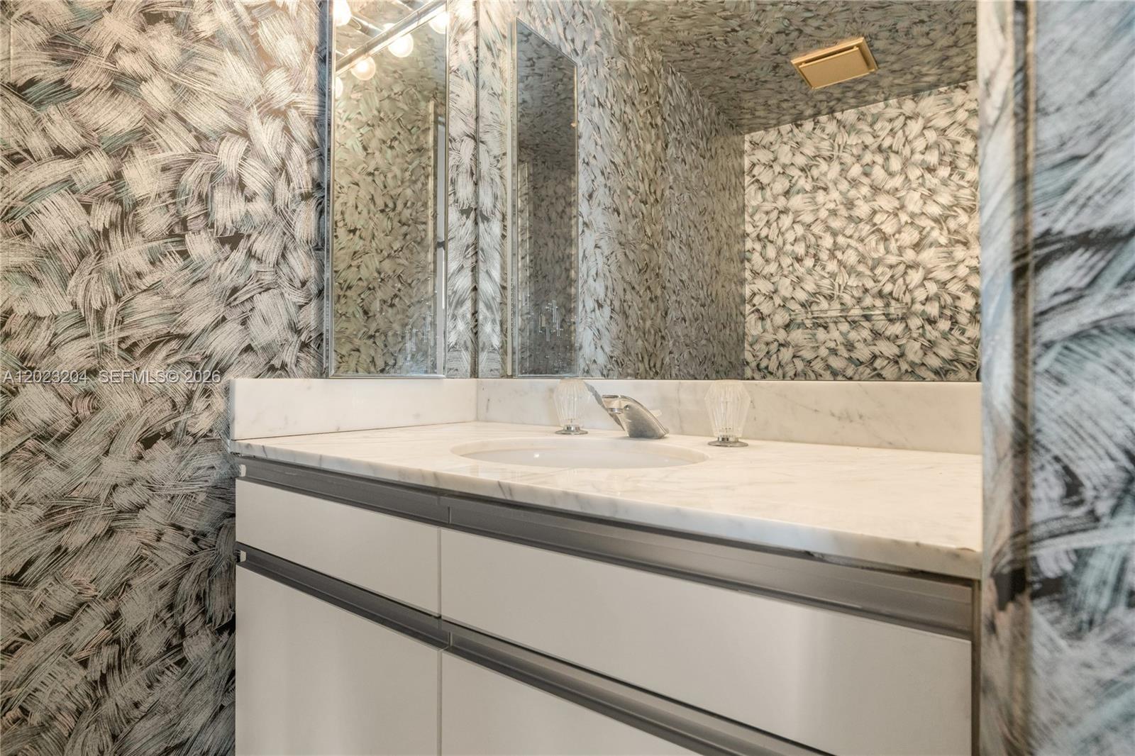 9 Island Ave #2115, Miami Beach FL 33139