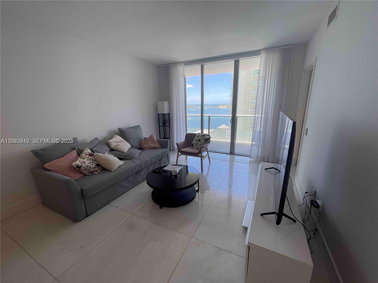 1300 Brickell Bay Dr #2304, Miami FL 33131