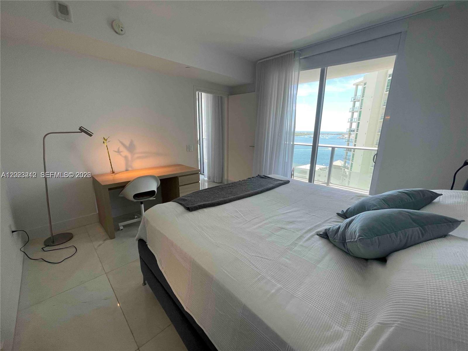 1300 Brickell Bay Dr #2304, Miami FL 33131