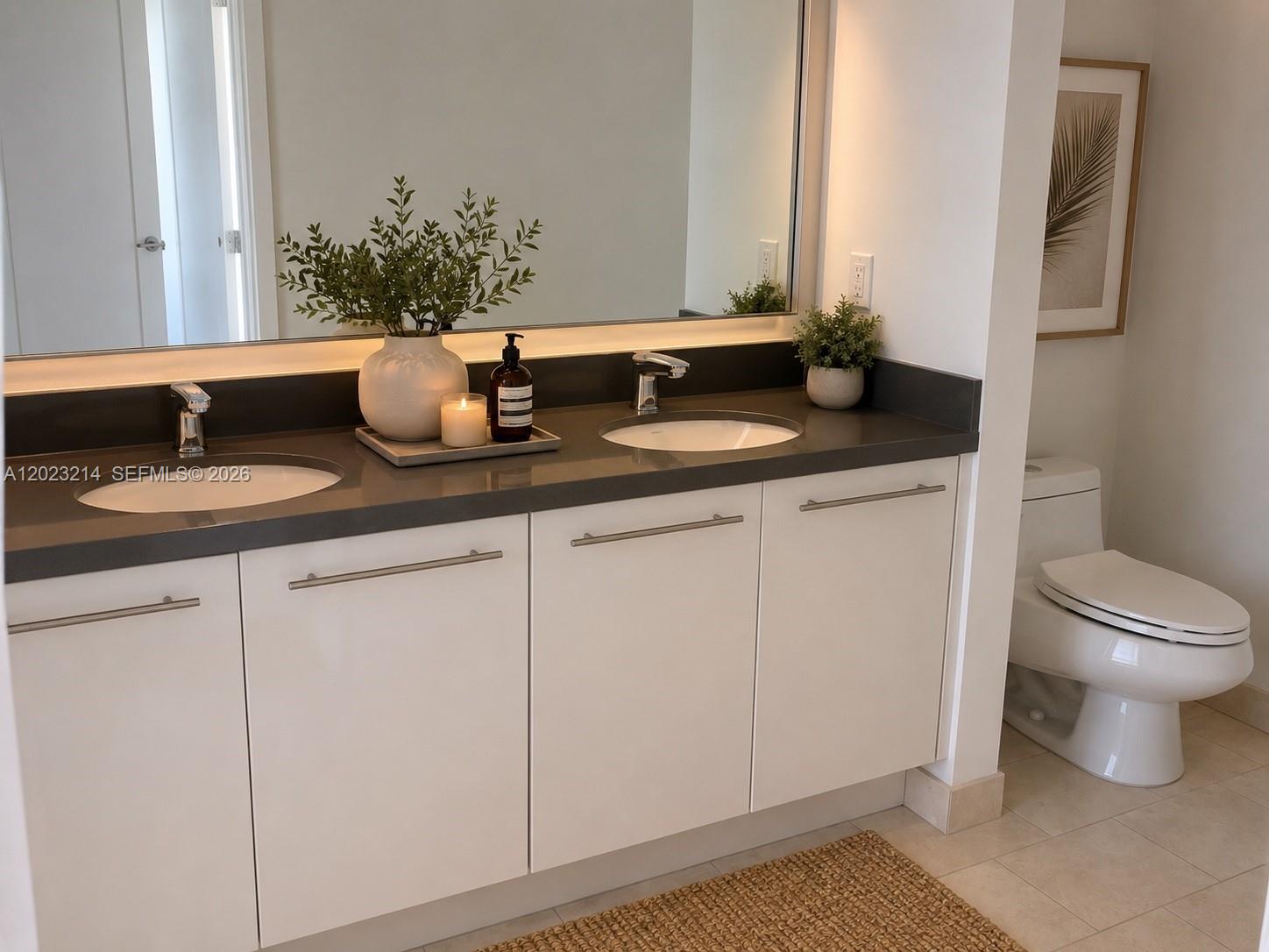 90 SW 3 ST #2614, Miami FL 33130