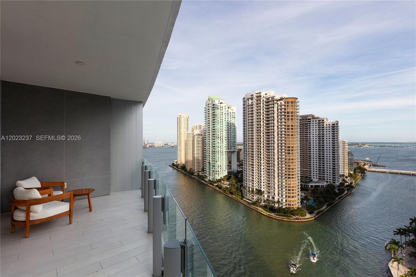 300 S Biscayne Blvd Way #2107, Miami FL 33131