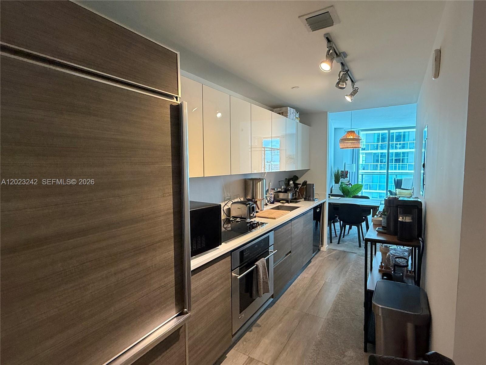 1100 S Miami Ave #3005, Miami FL 33130