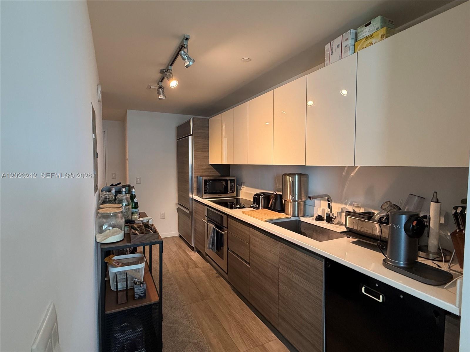 1100 S Miami Ave #3005, Miami FL 33130