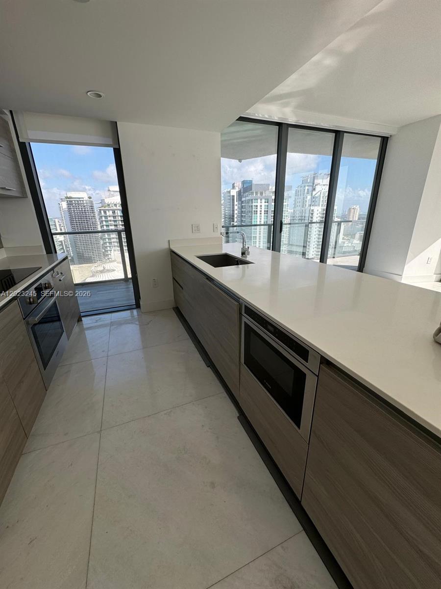 1300 S Miami Ave #4001, Miami FL 33130