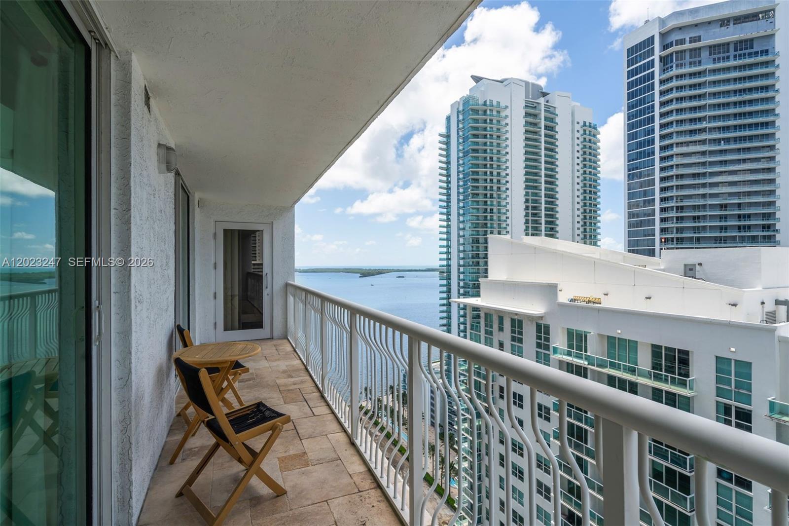 1200 Brickell Bay Dr #2915, Miami FL 33131