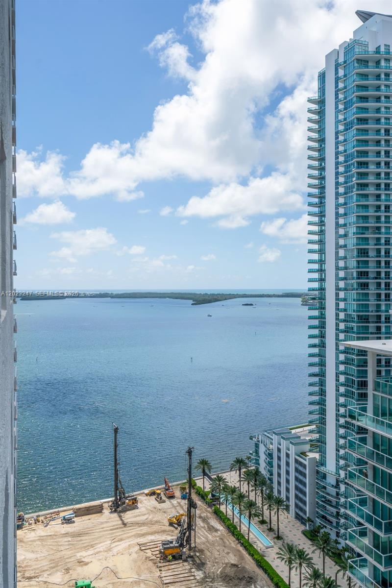 1200 Brickell Bay Dr #2915, Miami FL 33131