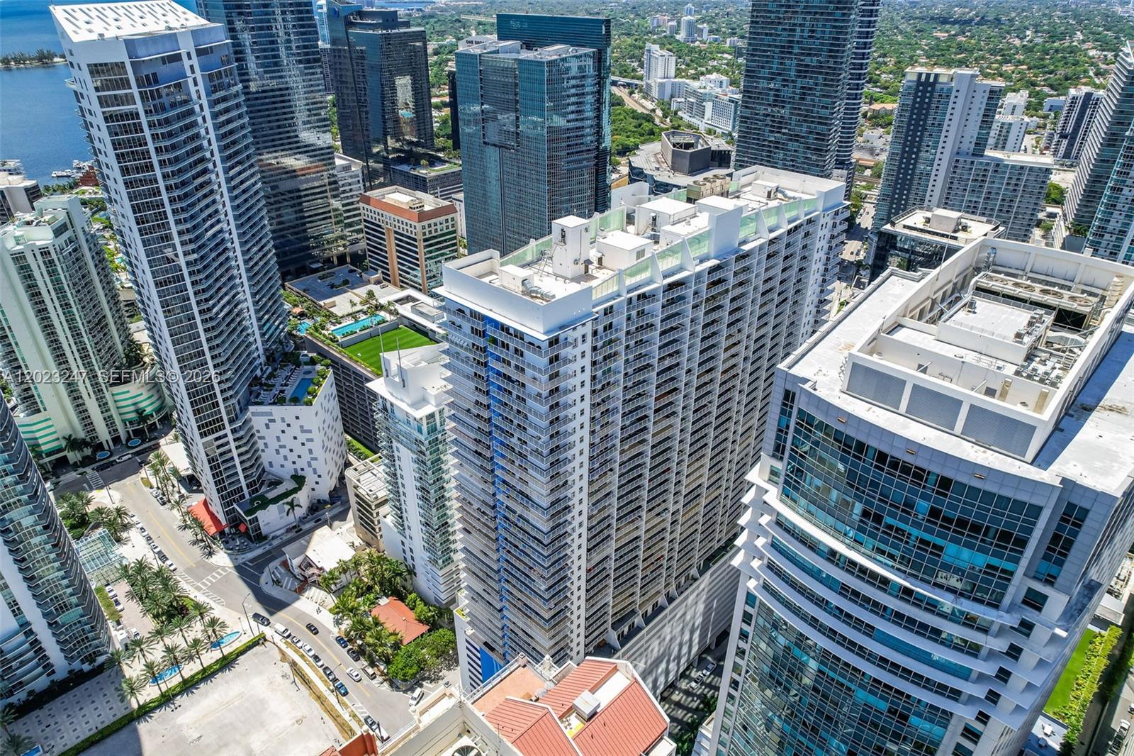 1200 Brickell Bay Dr #2915, Miami FL 33131