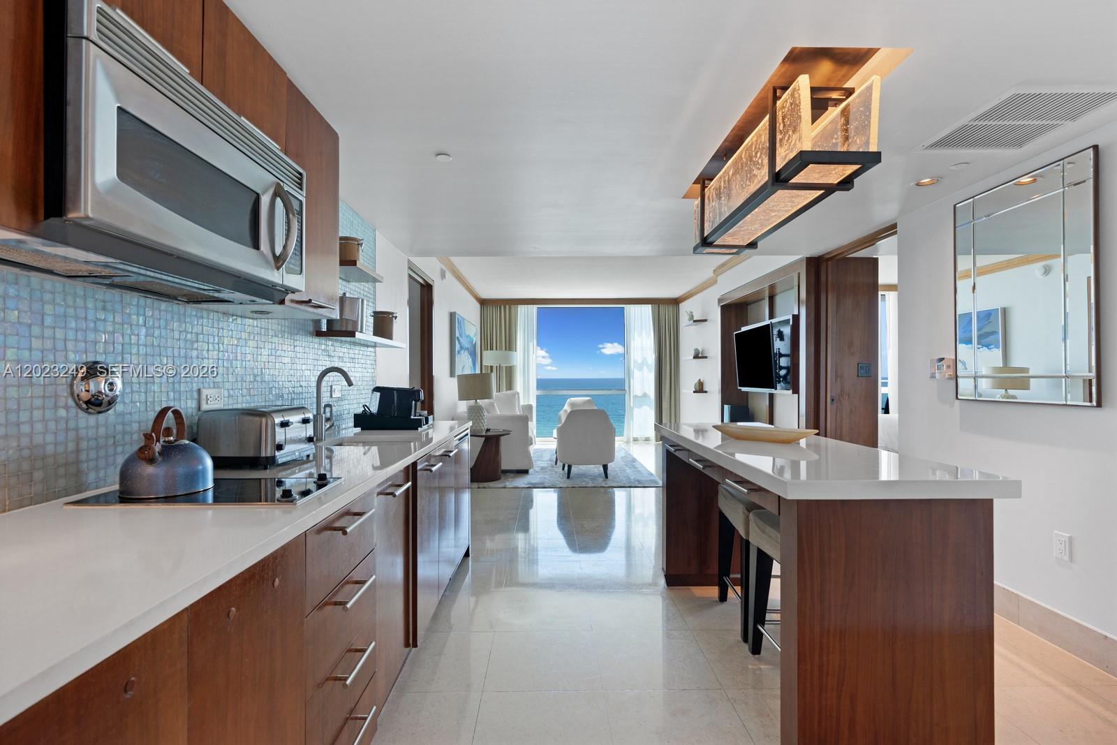 6801 Collins Ave #705 (Door 722), Miami Beach FL 33141