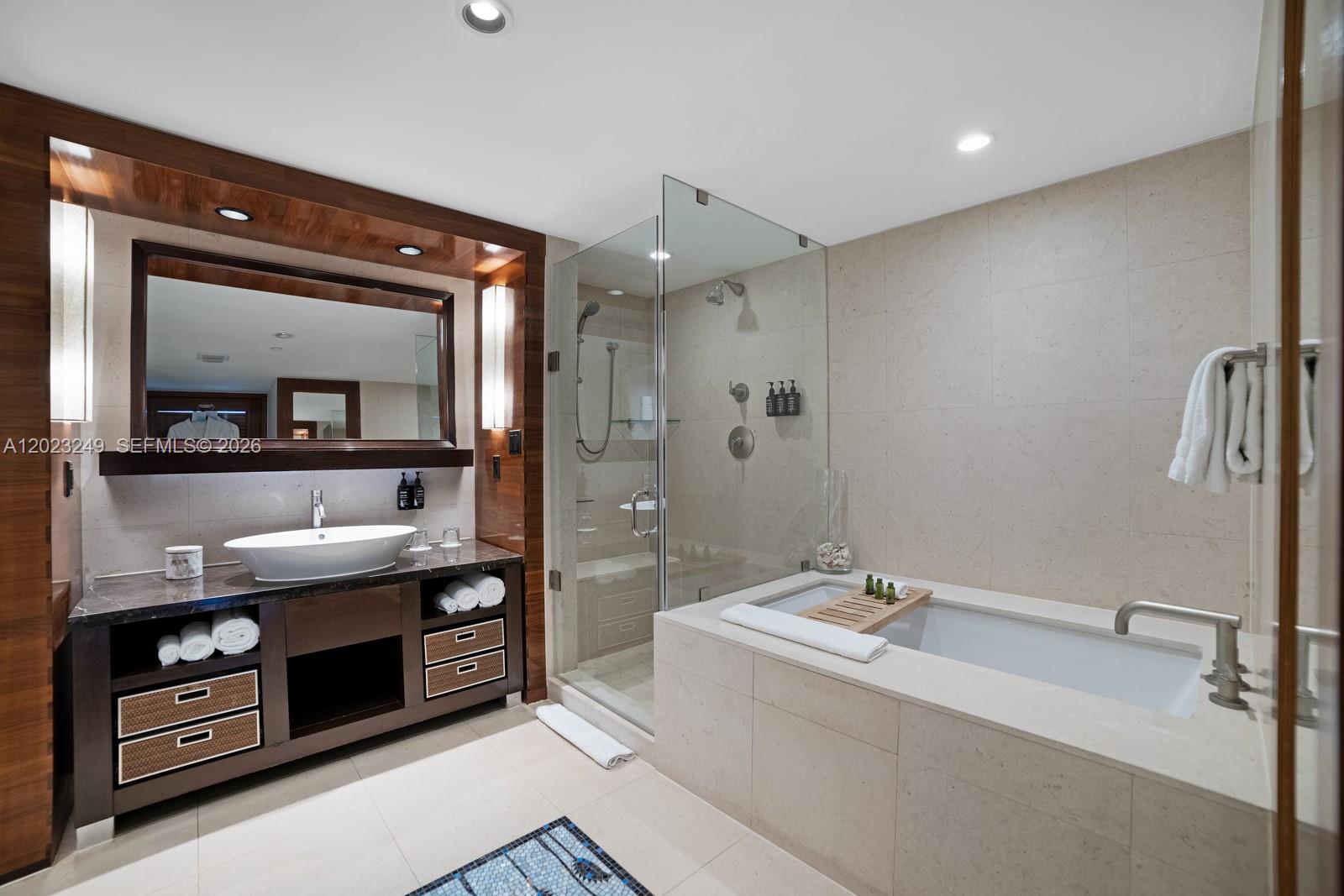 6801 Collins Ave #705 (Door 722), Miami Beach FL 33141