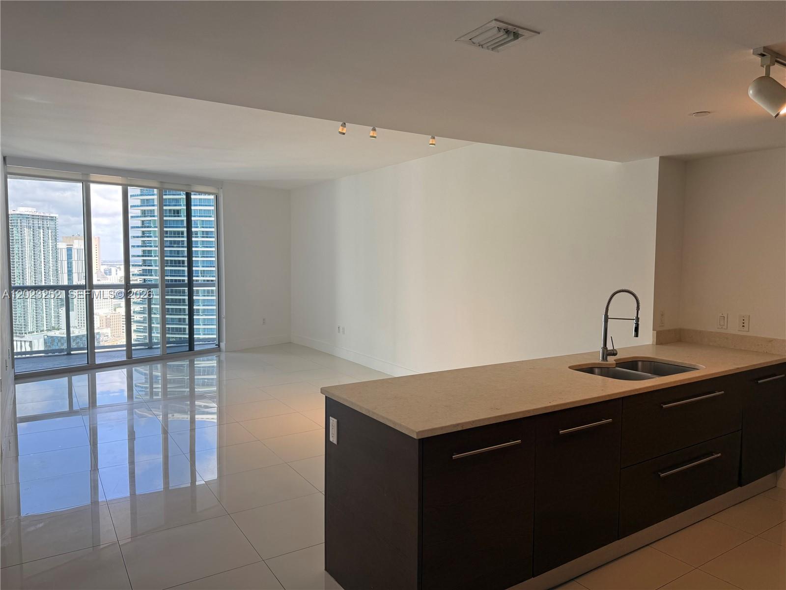 465 Brickell Ave #3906, Miami FL 33131