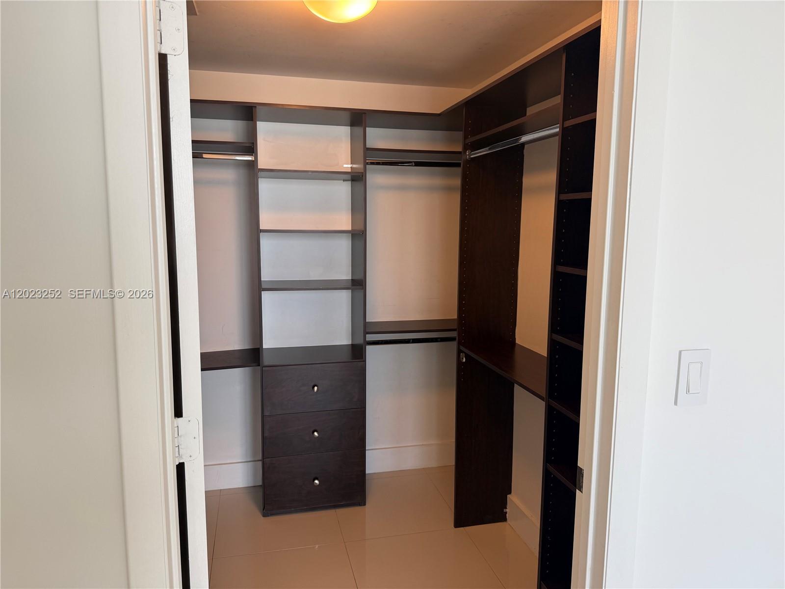 465 Brickell Ave #3906, Miami FL 33131