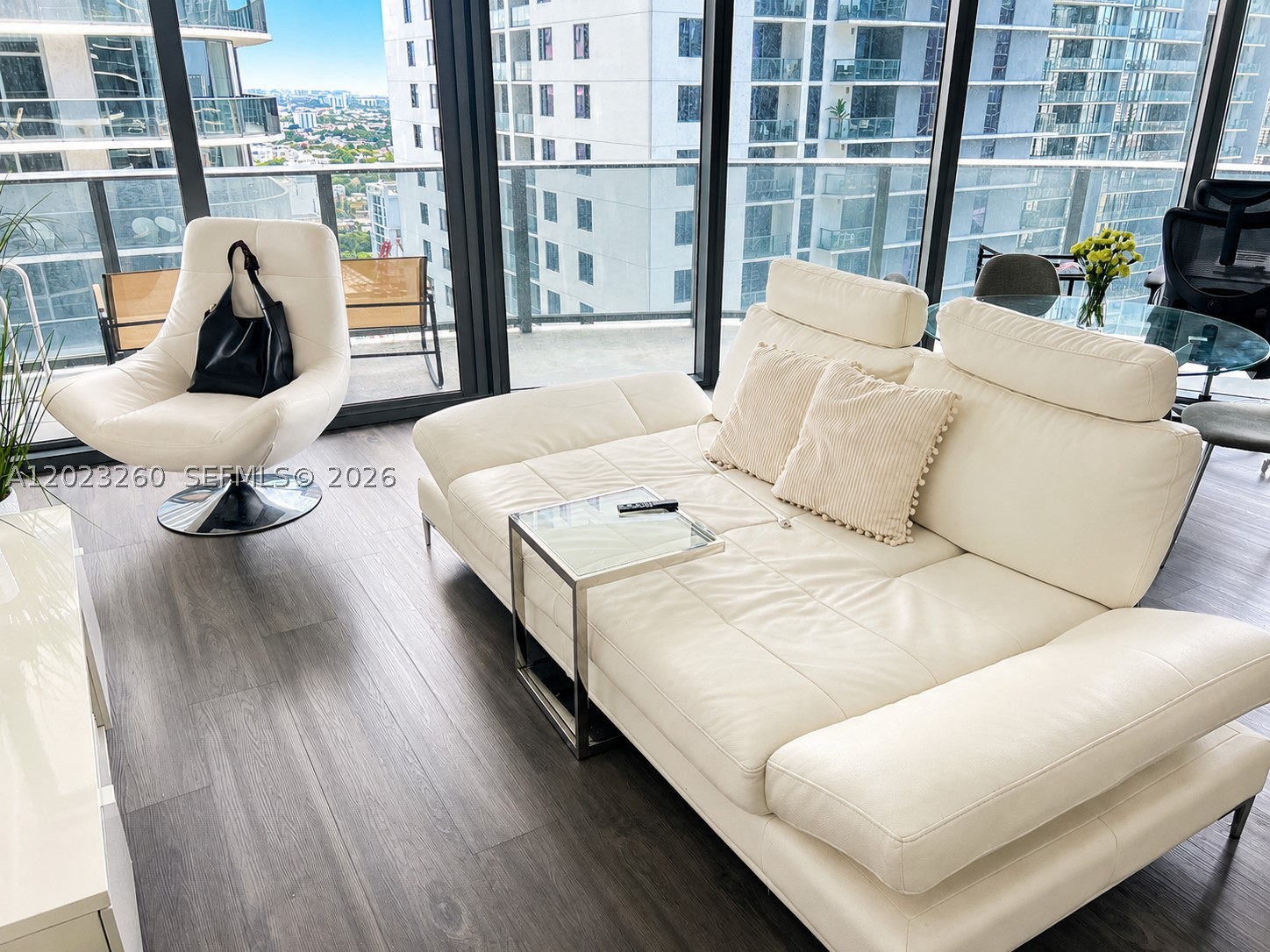 45 SW 9th St #2908, Miami FL 33130