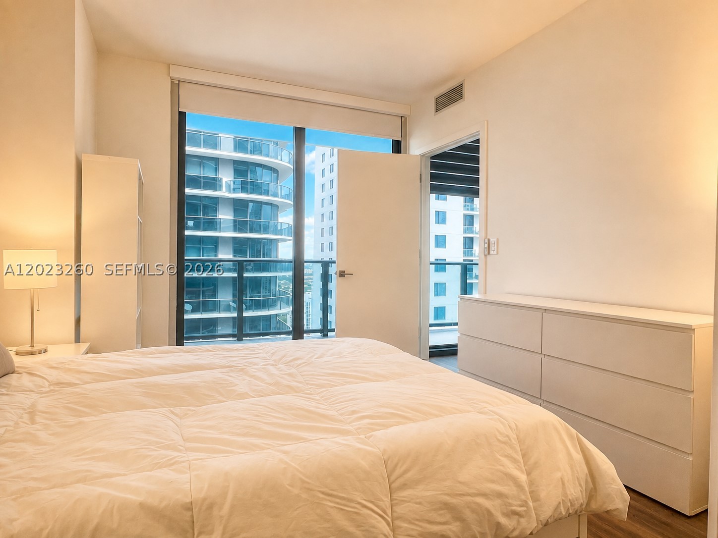 45 SW 9th St #2908, Miami FL 33130