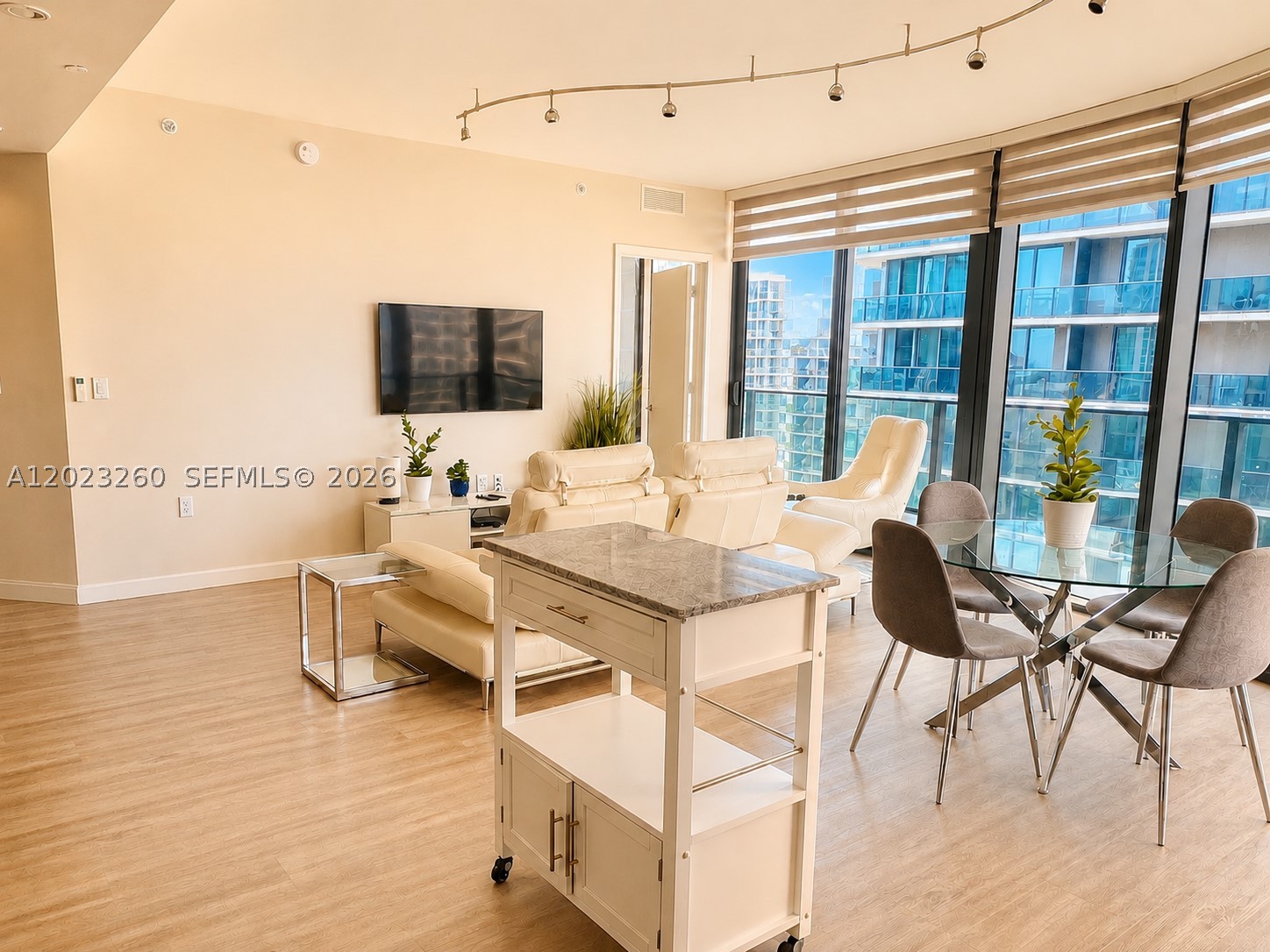 45 SW 9th St #2908, Miami FL 33130