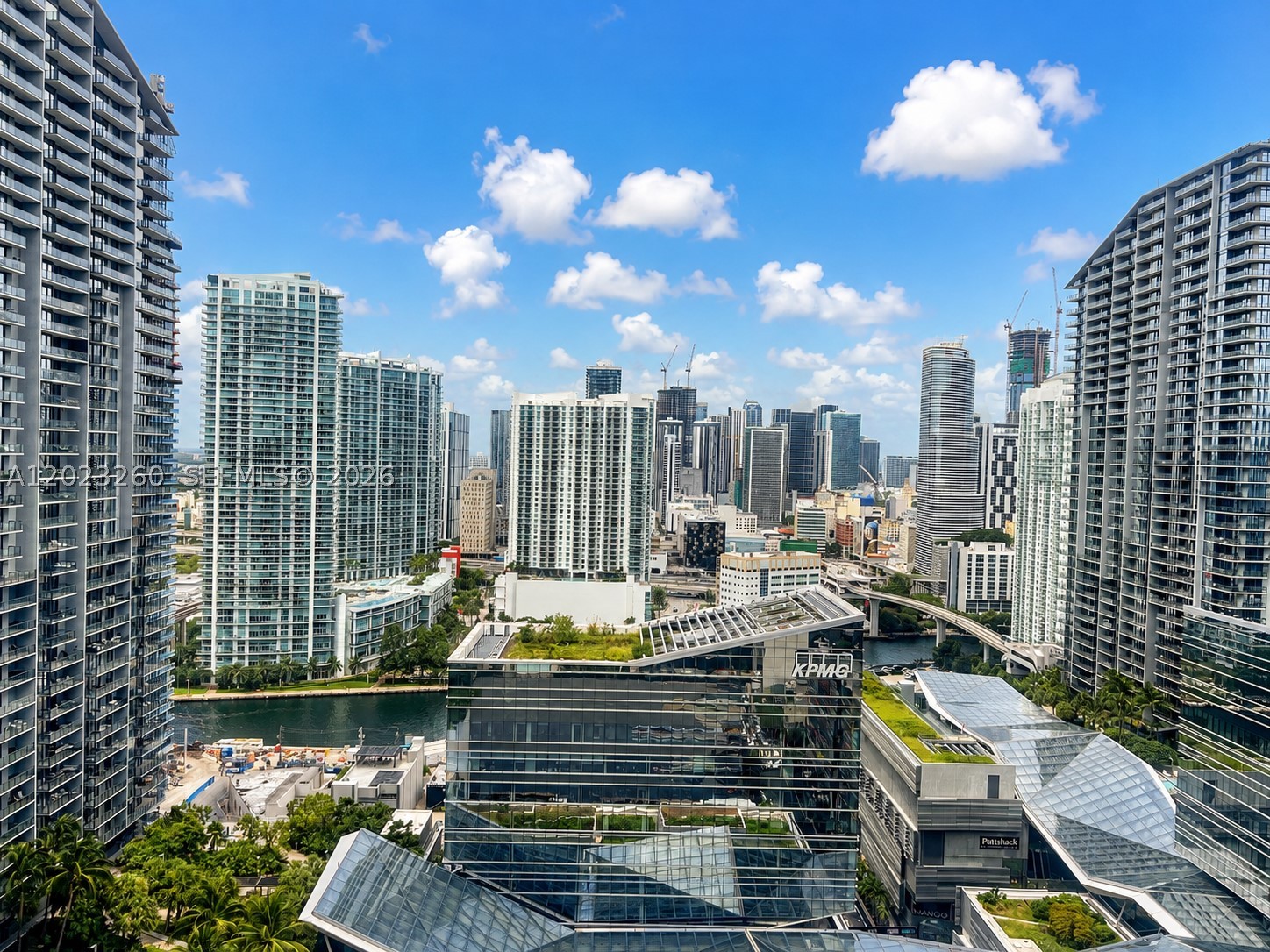 45 SW 9th St #2908, Miami FL 33130