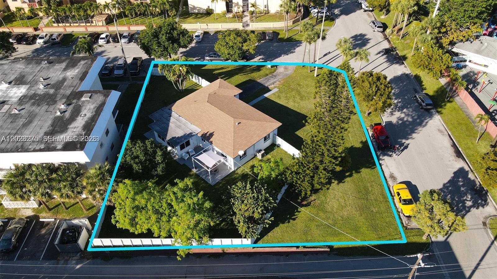 2190 NE 169th St, North Miami Beach FL 33162