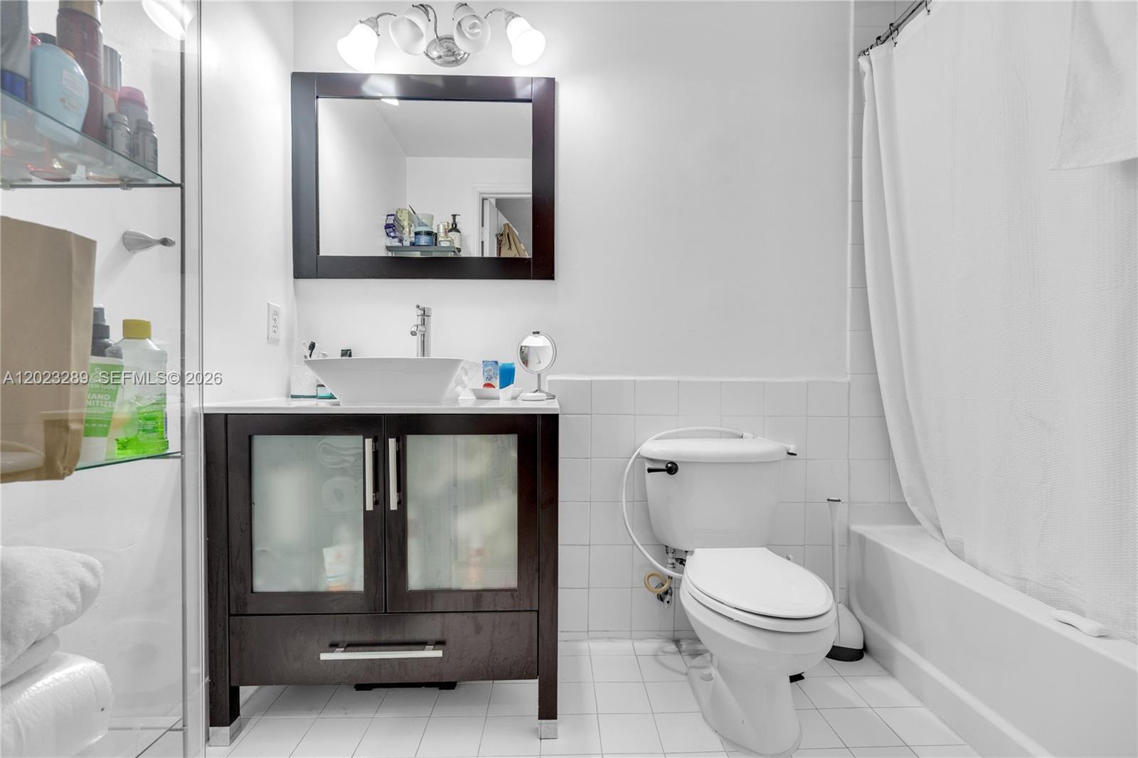 5077 NW 7th St #517, Miami FL 33126