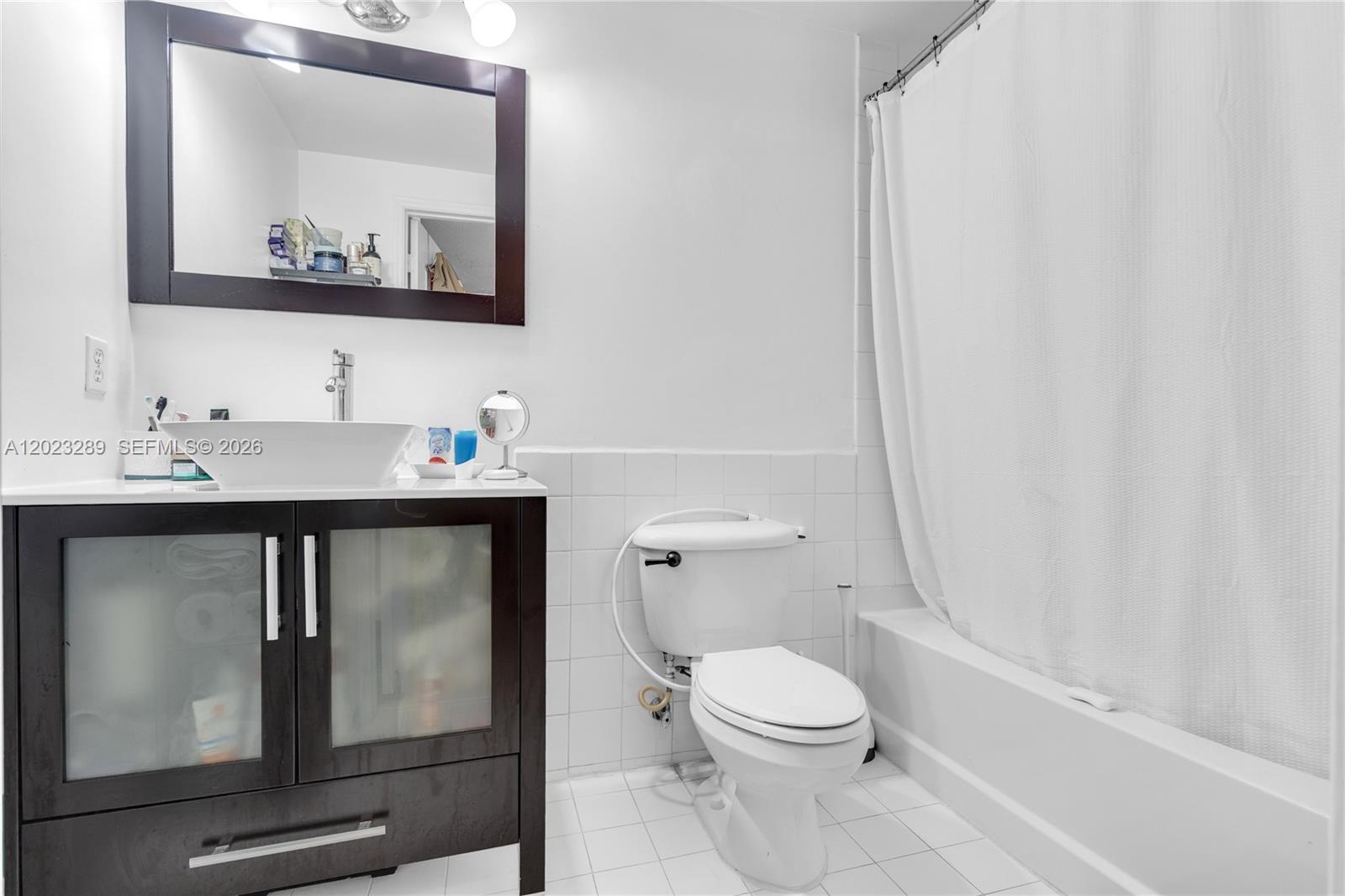 5077 NW 7th St #517, Miami FL 33126