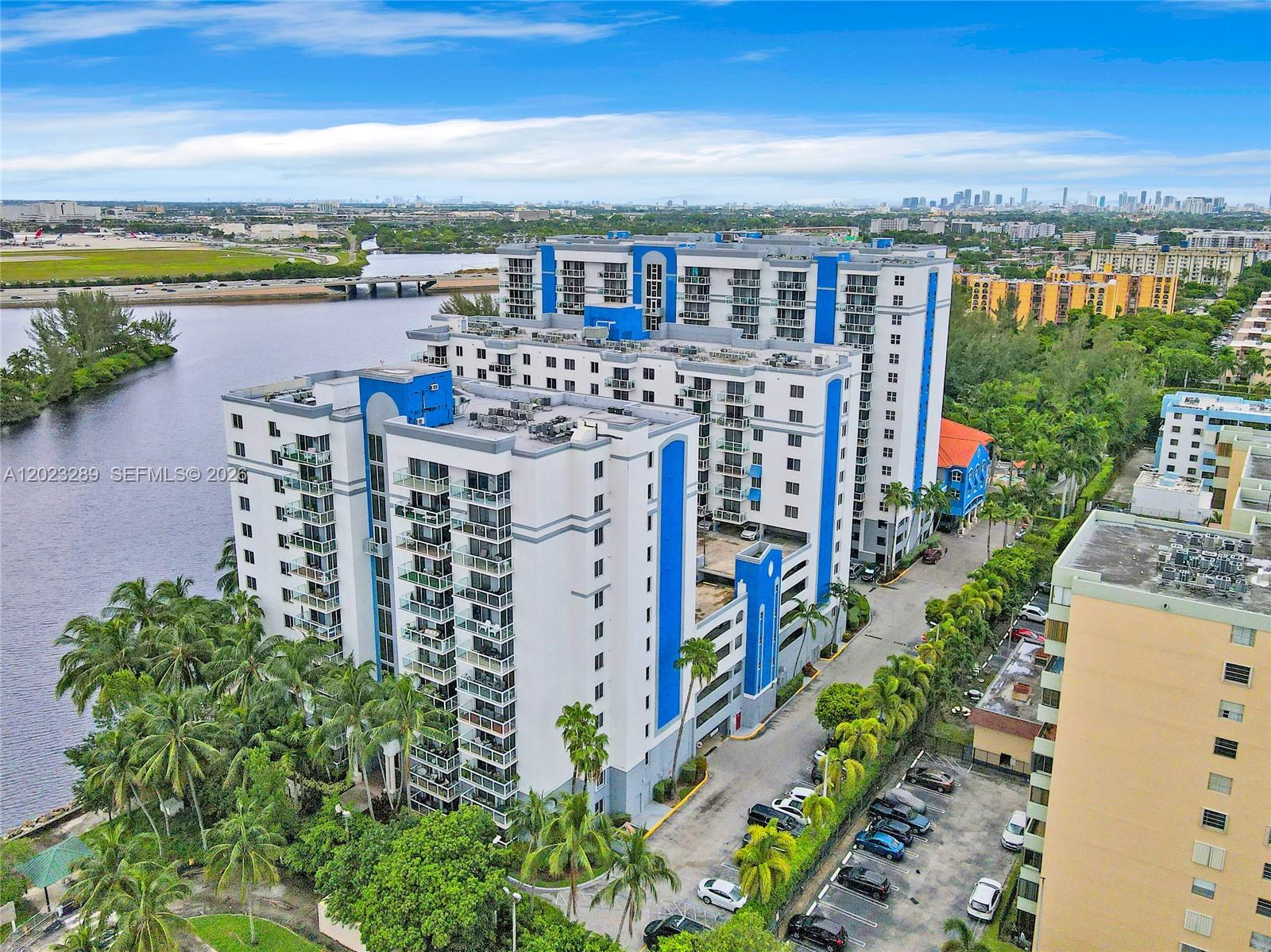 5077 NW 7th St #517, Miami FL 33126