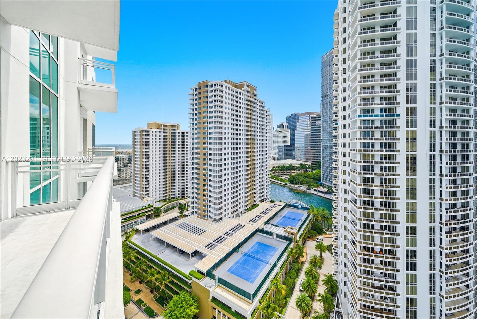 900 Brickell Key Blvd #1801, Miami FL 33131