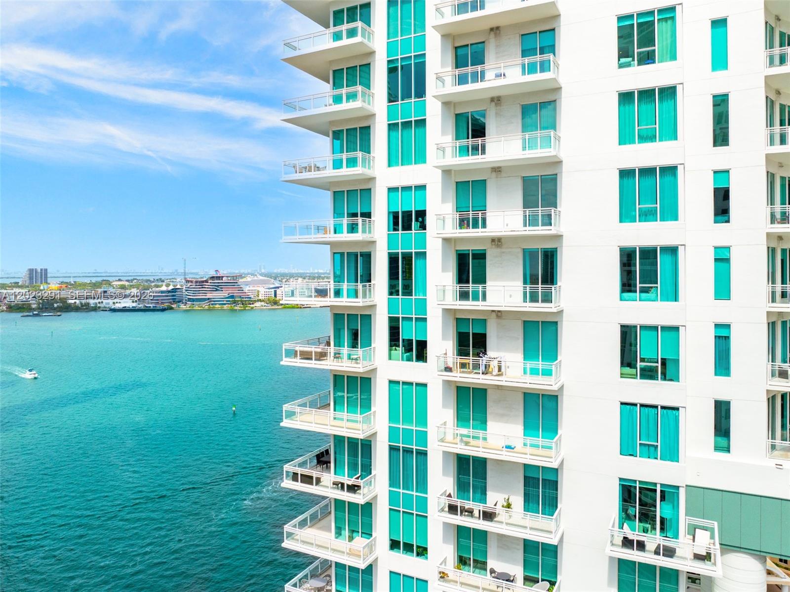 900 Brickell Key Blvd #1801, Miami FL 33131