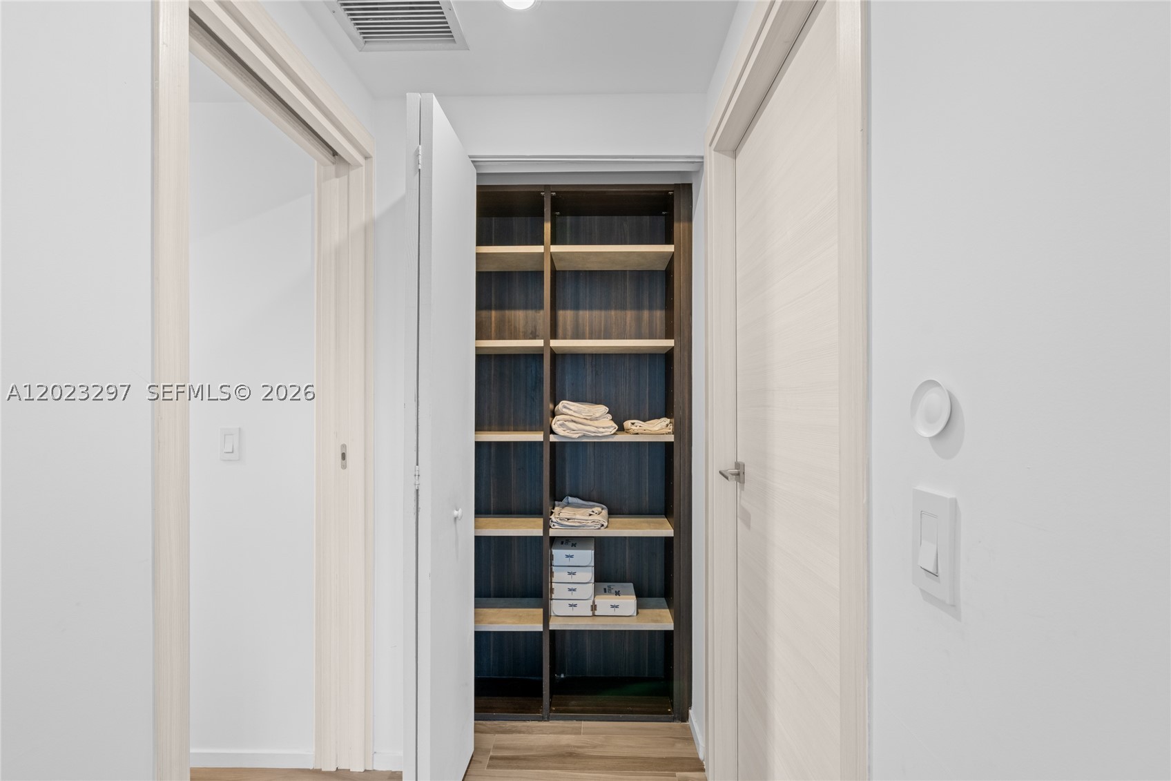 801 S Miami Ave #4104, Miami FL 33130