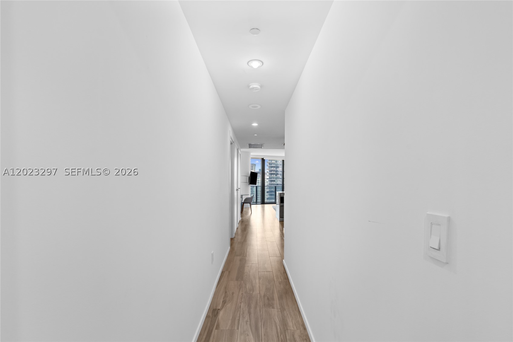 801 S Miami Ave #4104, Miami FL 33130