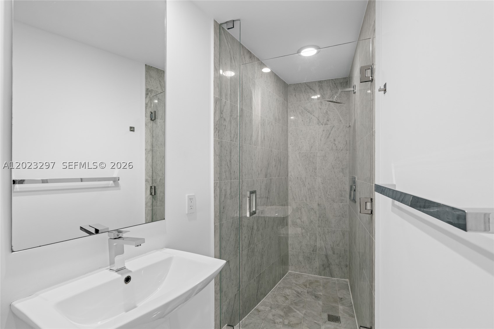 801 S Miami Ave #4104, Miami FL 33130