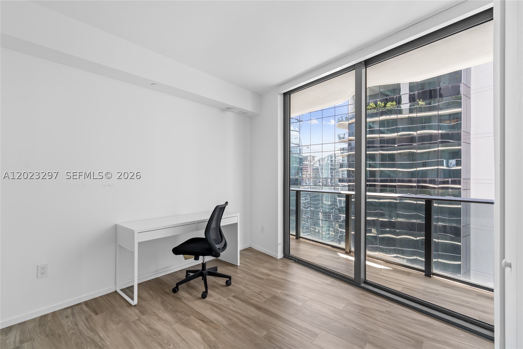 801 S Miami Ave #4104, Miami FL 33130