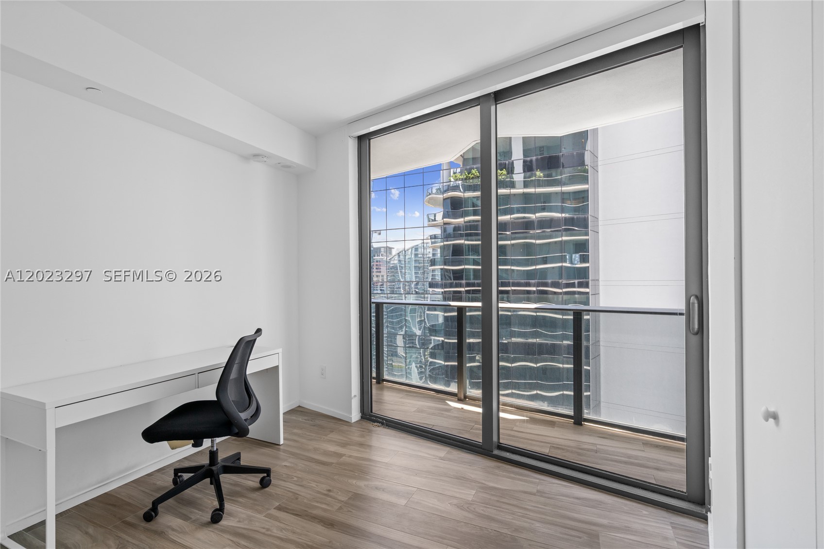 801 S Miami Ave #4104, Miami FL 33130
