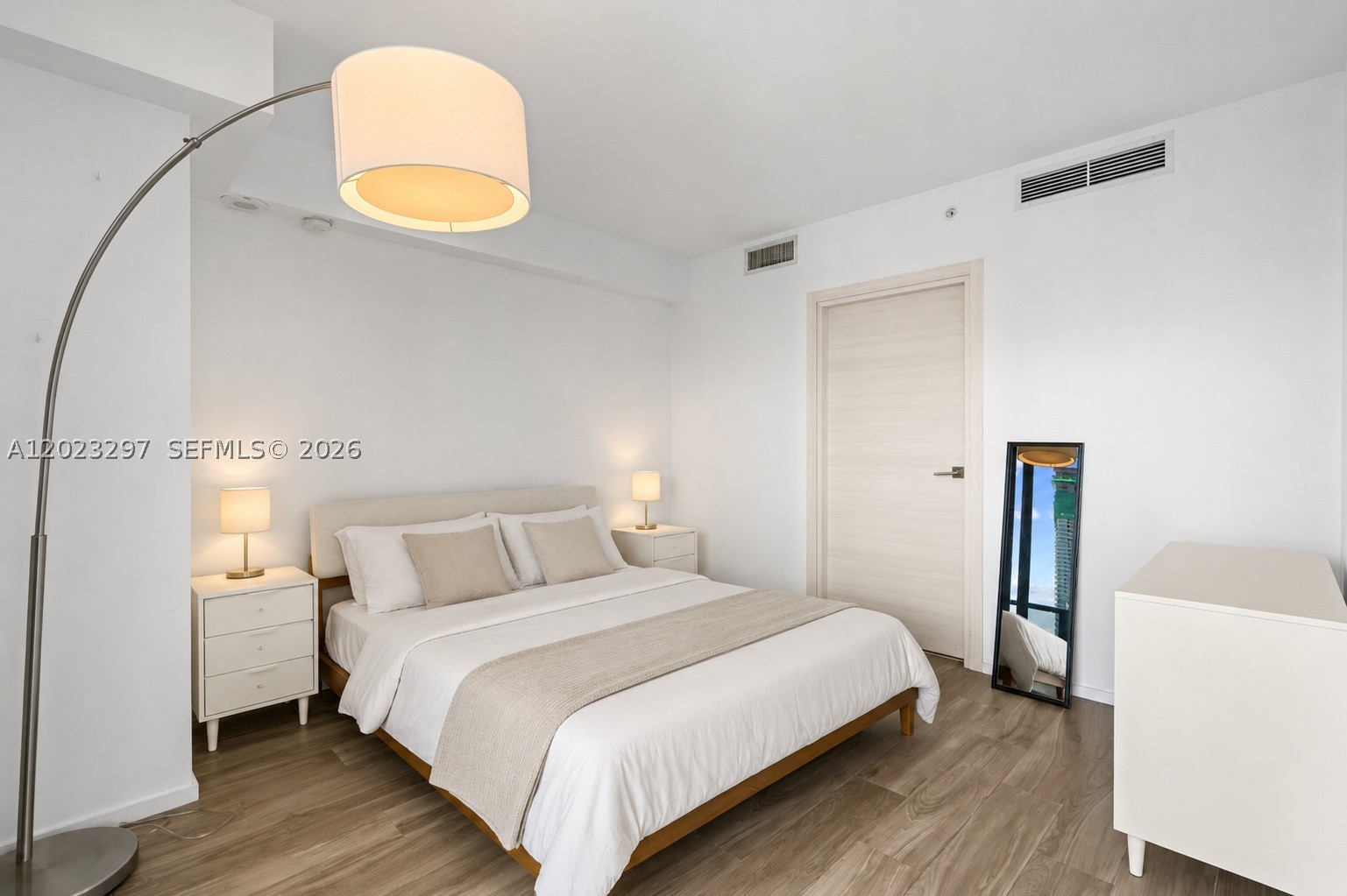 801 S Miami Ave #4104, Miami FL 33130