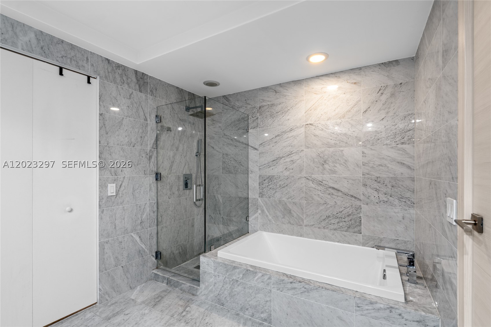 801 S Miami Ave #4104, Miami FL 33130