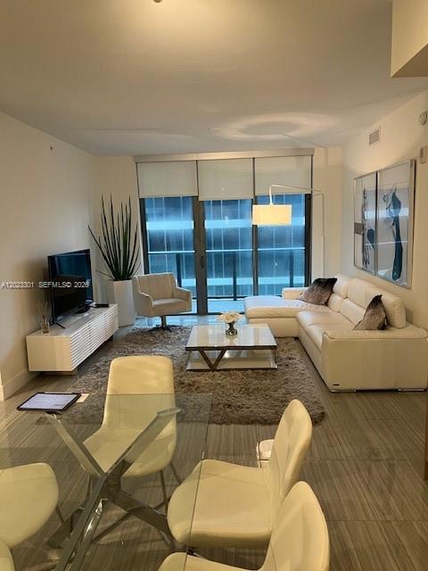 2960 NE 207th St #709, Aventura FL 33180