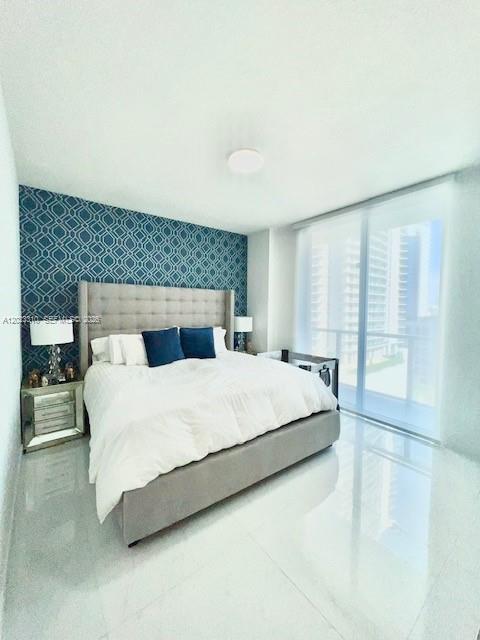 79 SW 12th St #1806, Miami FL 33130