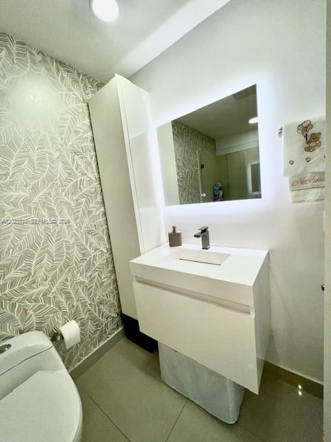 79 SW 12th St #1806, Miami FL 33130