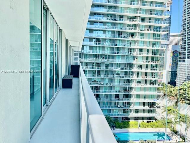 79 SW 12th St #1806, Miami FL 33130