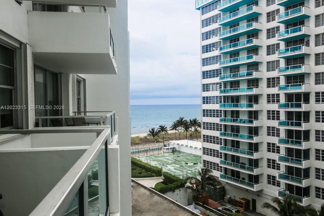 5151 Collins Ave #827, Miami Beach FL 33140