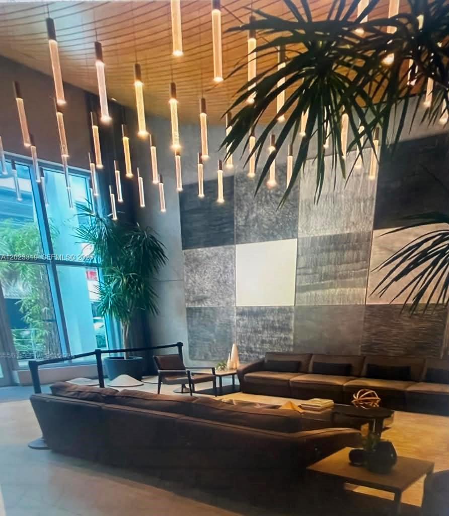 1100 S Miami Ave #2804, Miami FL 33130