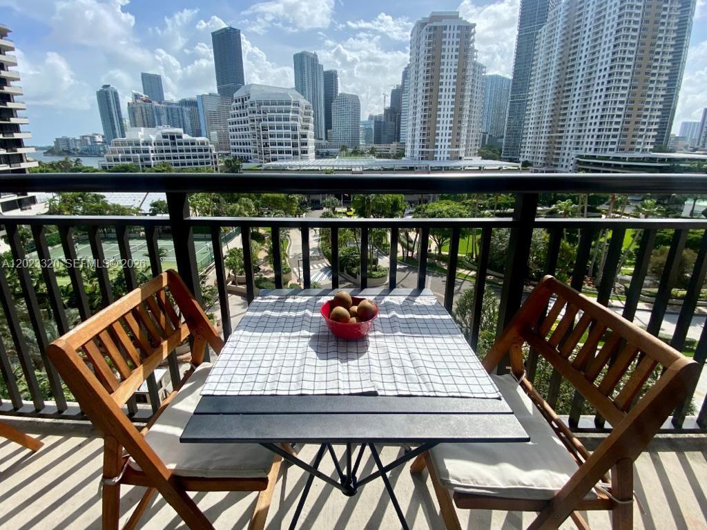 540 Brickell Key Dr #913, Miami FL 33131