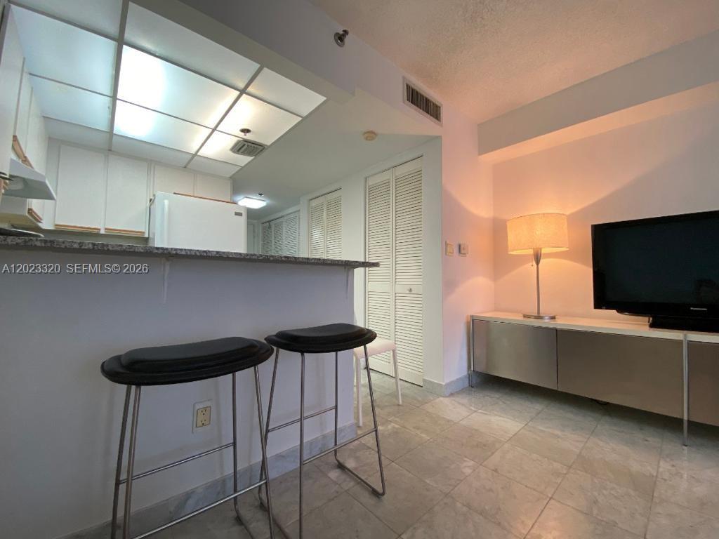 540 Brickell Key Dr #913, Miami FL 33131