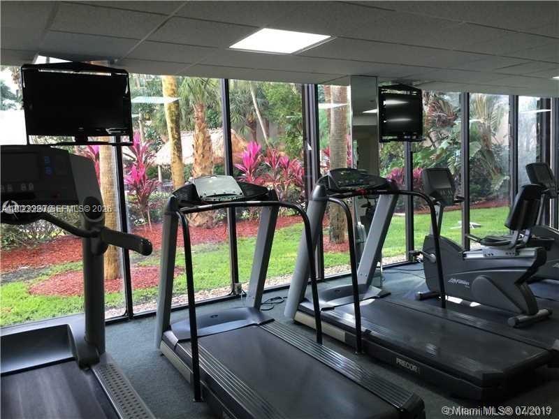 540 Brickell Key Dr #913, Miami FL 33131