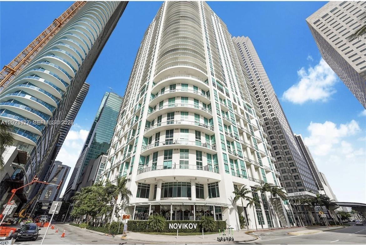 300 S Biscayne Blvd #T-1404, Miami FL 33131