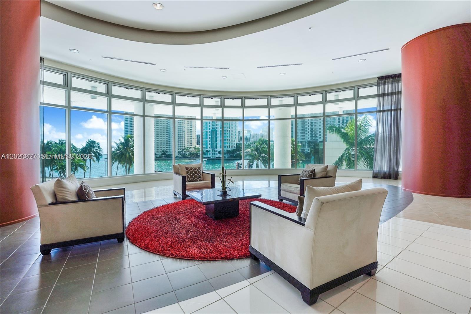 300 S Biscayne Blvd #T-1404, Miami FL 33131