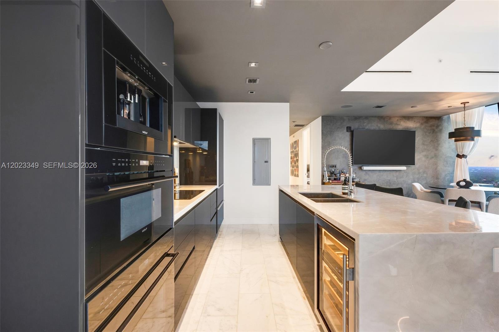 1451 Brickell Ave #4304, Miami FL 33131