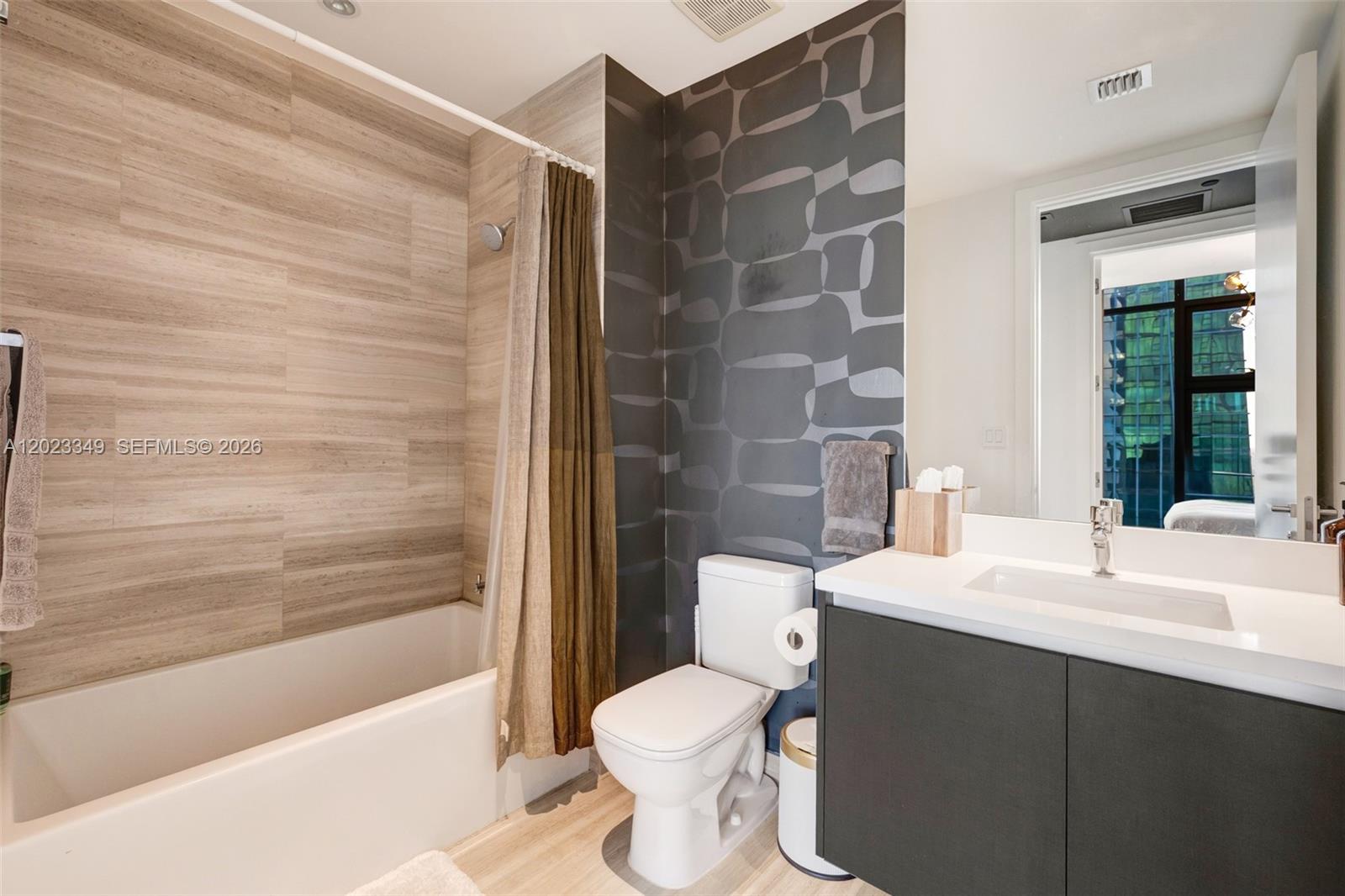 1451 Brickell Ave #4304, Miami FL 33131