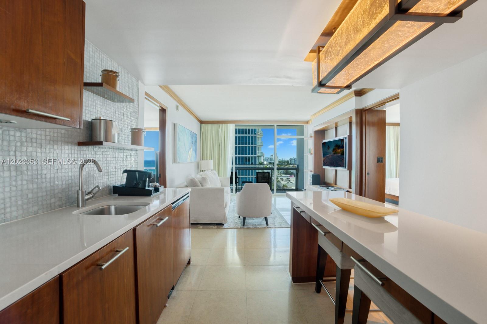 6801 Collins Ave #714 (Door 704), Miami Beach FL 33141