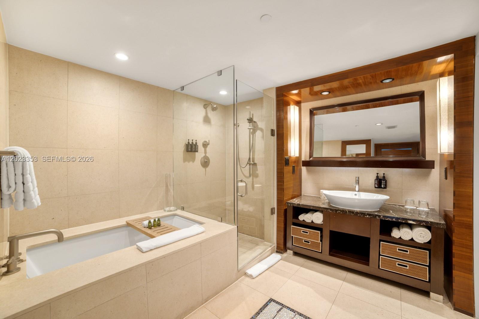 6801 Collins Ave #714 (Door 704), Miami Beach FL 33141