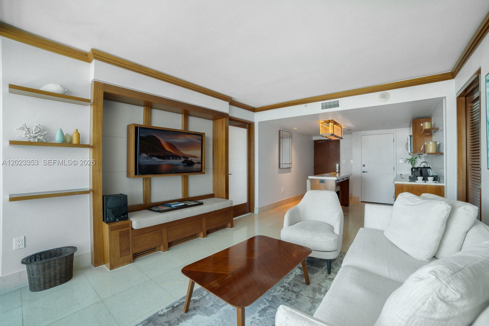 6801 Collins Ave #714 (Door 704), Miami Beach FL 33141